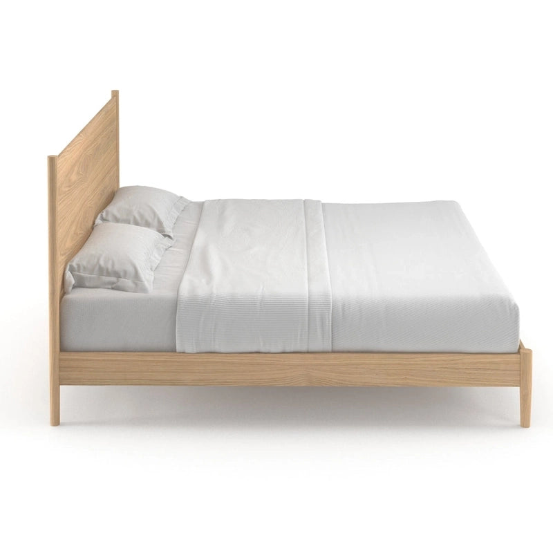 Letto a pannelli scandinavo nero/noce/marrone chiaro con gambe affusolate – King